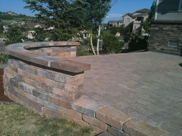 pavers-seat-wall-4×3-700px